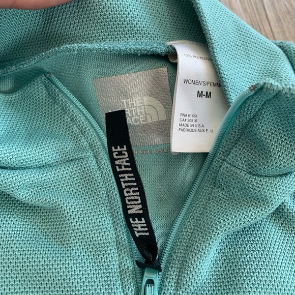 The North Face Lightweight Long Sleeve Zip Neck - Picture 3 of 5